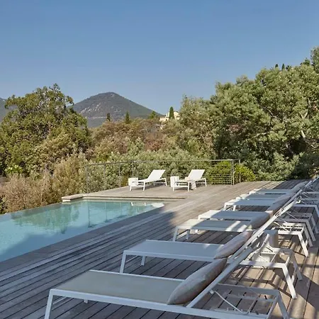La Rhyolite Villa *